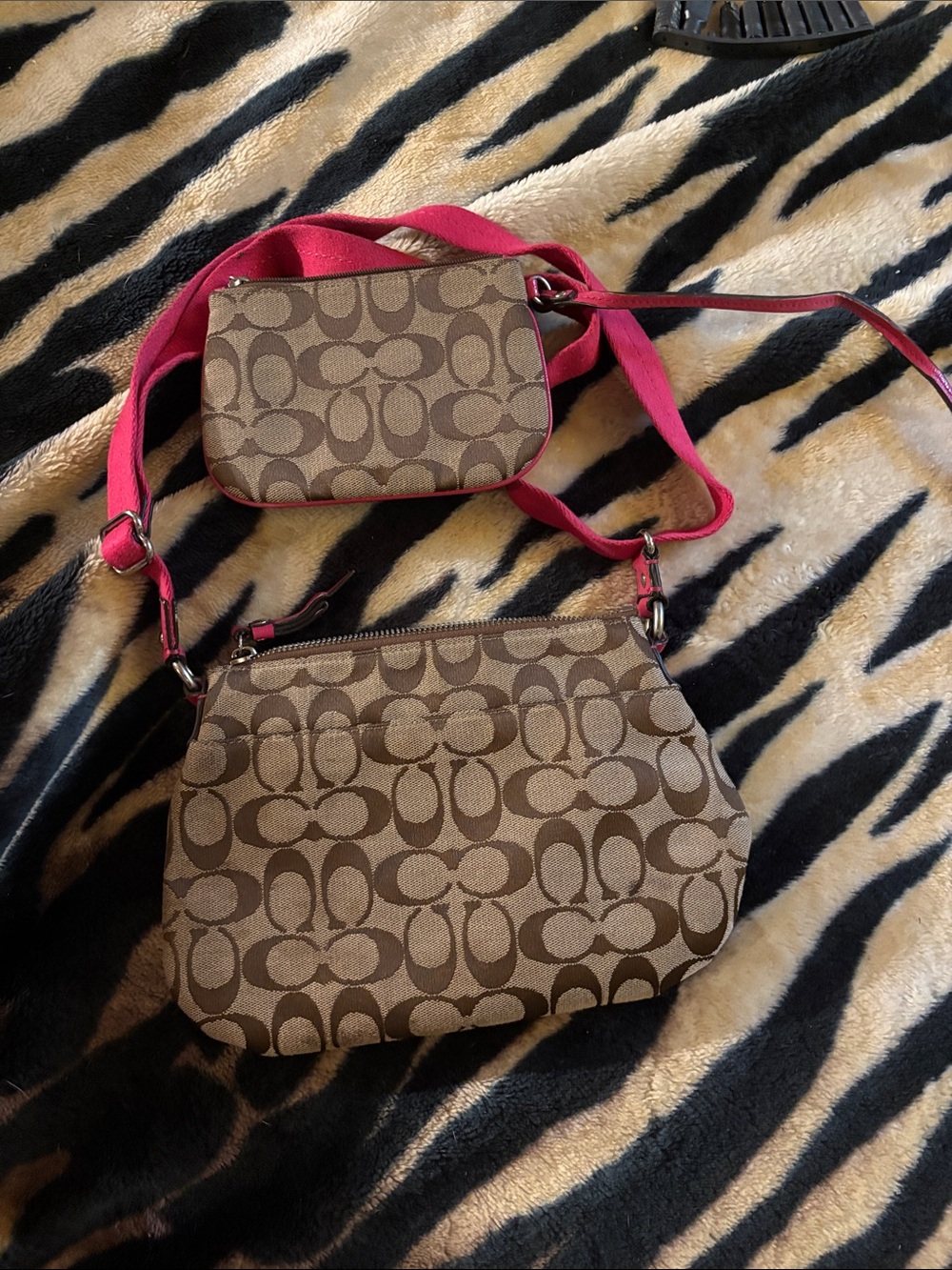 Coach Brown Signature Crossbody with Pink Accents - Picture 2 of 7
